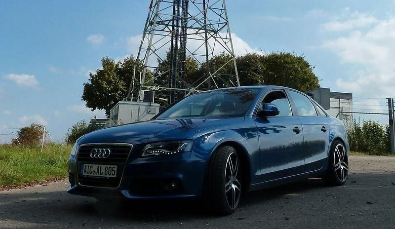 Blau Gebraucht 2008 Audi A4 Ambition Limousine | 4.499 € - Bild 1/4
