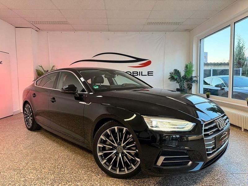 Mythosschwarz Gebraucht 2018 Audi A5 Sportback S-Line Kleinwagen | 24.950 € (Guter Preis) - Bild 1/4