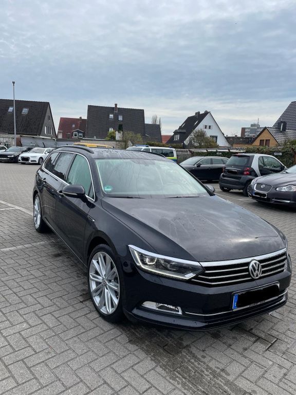 Schwarz Gebraucht 2015 VW Passat Comfortline Kombi | 16.900 € (Etwas zu teuer) - Bild 1/4