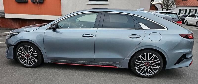 Gebraucht Kia ProCeed GT 204 PS (150 kW) 2023 Grau Kombi