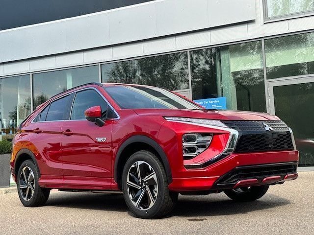 Gebraucht Mitsubishi Eclipse Cross Select 188 PS (138 kW) 2024 Rot SUV