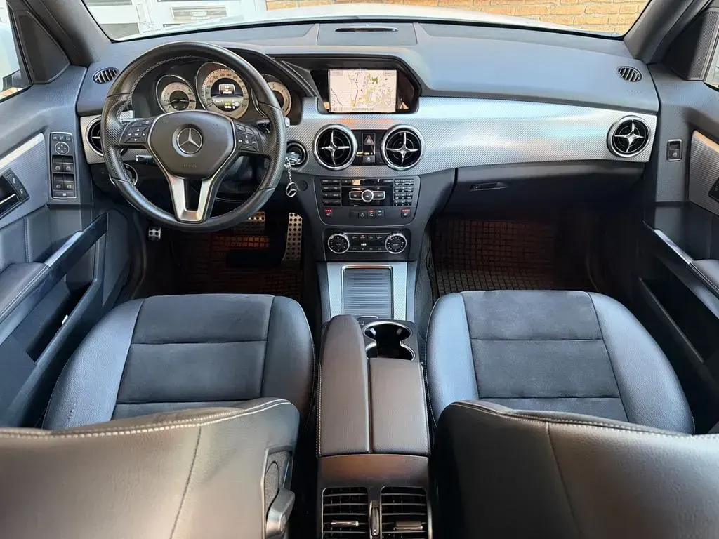 Gebraucht Mercedes GLK250 AMG line 204 PS (150 kW) 2013 Weiß SUV