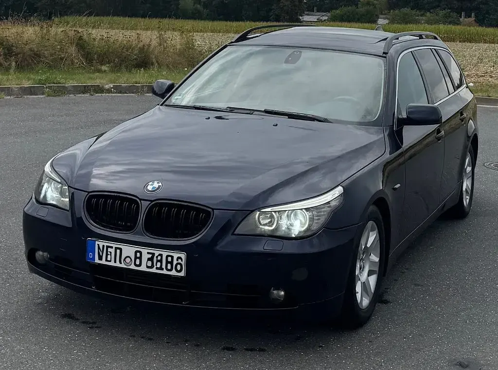 Gebraucht BMW 525 177 PS (130 kW) 2004 Blau Kombi
