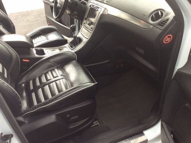 Gebraucht Ford S-MAX Titanium 175 PS (128 kW) 2009 Weiß Van / Kleinbus