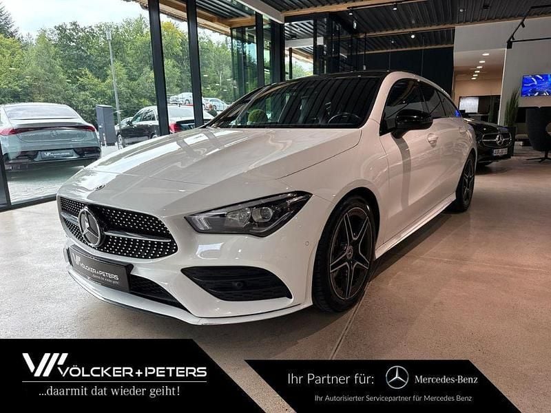 Weiß Gebraucht 2019 Mercedes CLA200 AMG Limousine | 24.779 € (Guter Preis) - Bild 1/4