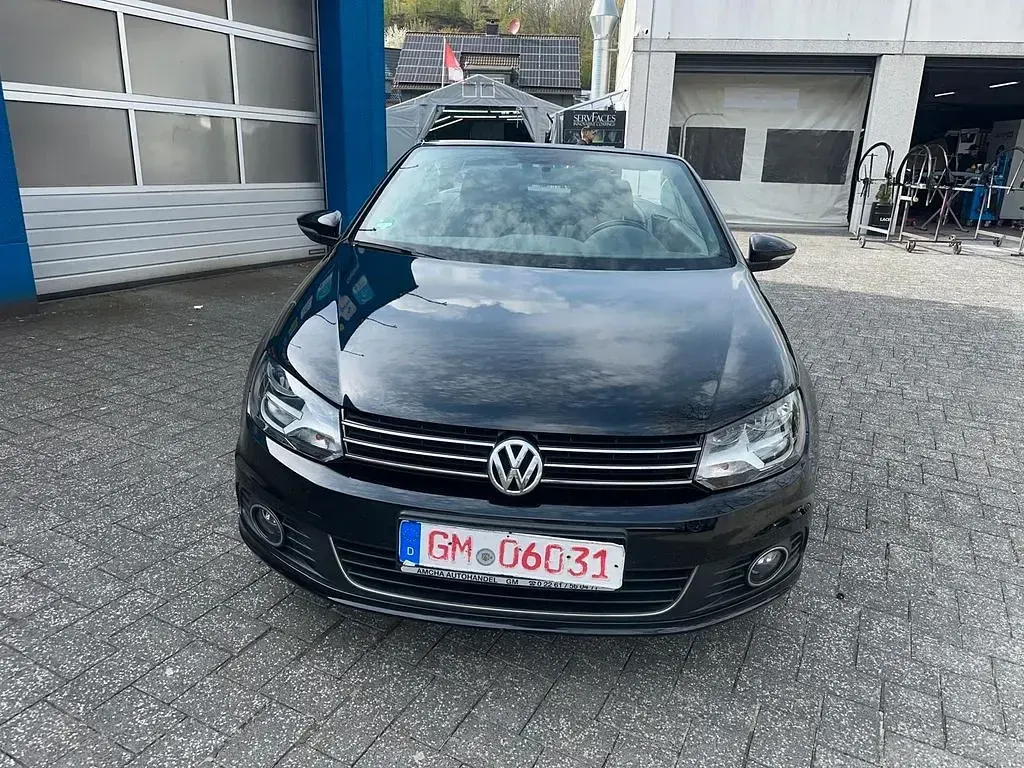 Gebraucht VW Eos 122 PS (89 kW) 2011 Schwarz Cabrio