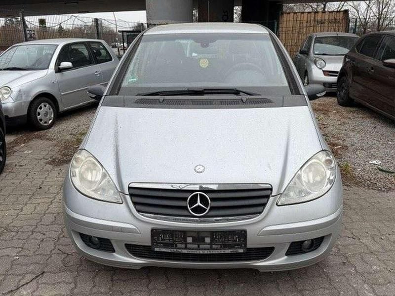 Gebraucht Mercedes A150 Classic 95 PS (69 kW) 2006 Polarsilber  metalliclack Kleinwagen