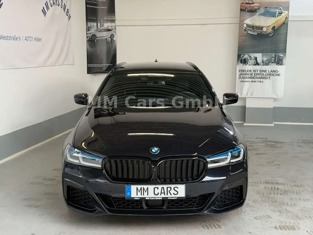 Gebraucht BMW 540 M Sport 340 PS (250 kW) 2023 Carbonschwarz Kombi