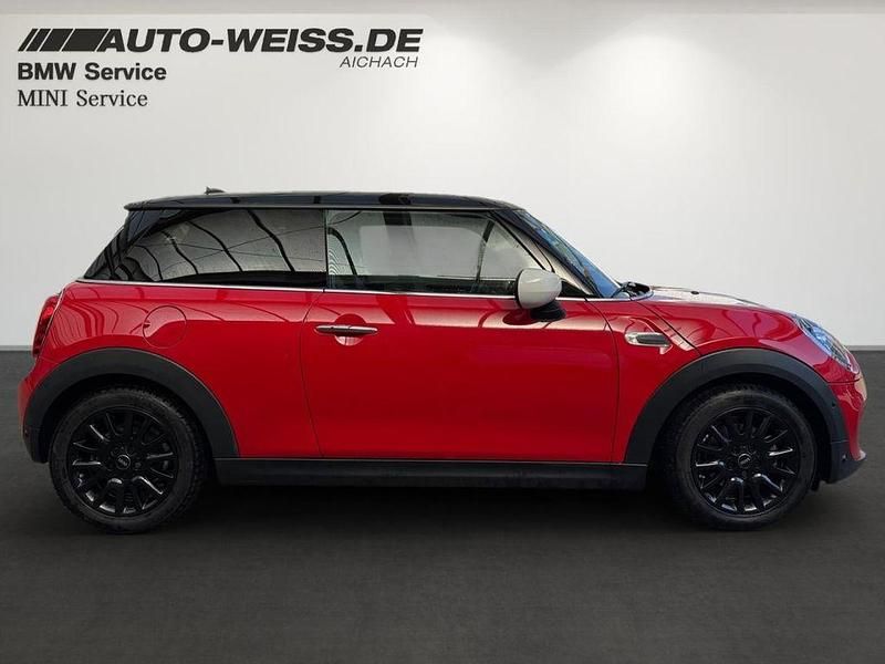 Gebraucht Mini Cooper Pepper 136 PS (100 kW) 2020 Solar) red (rot Kleinwagen