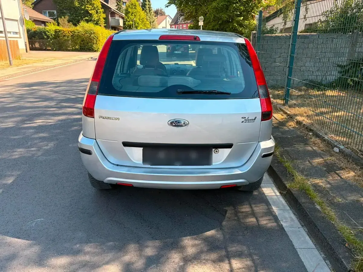 Gebraucht Ford Fusion 80 PS (58 kW) 2005 Silber Kleinwagen
