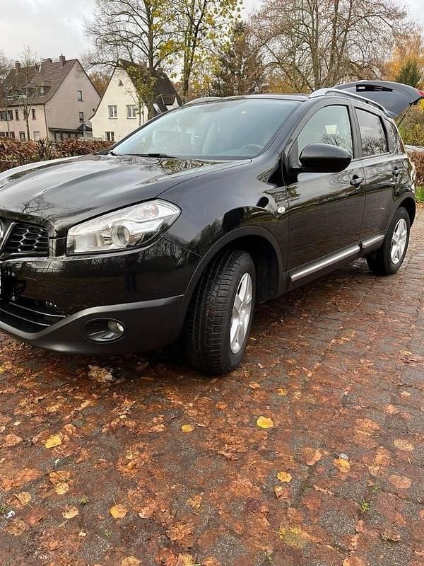 Schwarz Gebraucht 2010 Nissan Qashqai SUV | 5.500 € (Fairer Preis) - Bild 1/4