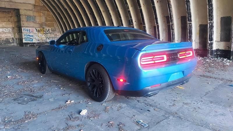 Second-hand Dodge Challenger 372 CP (273 kW) 2018 Albastru Coupe