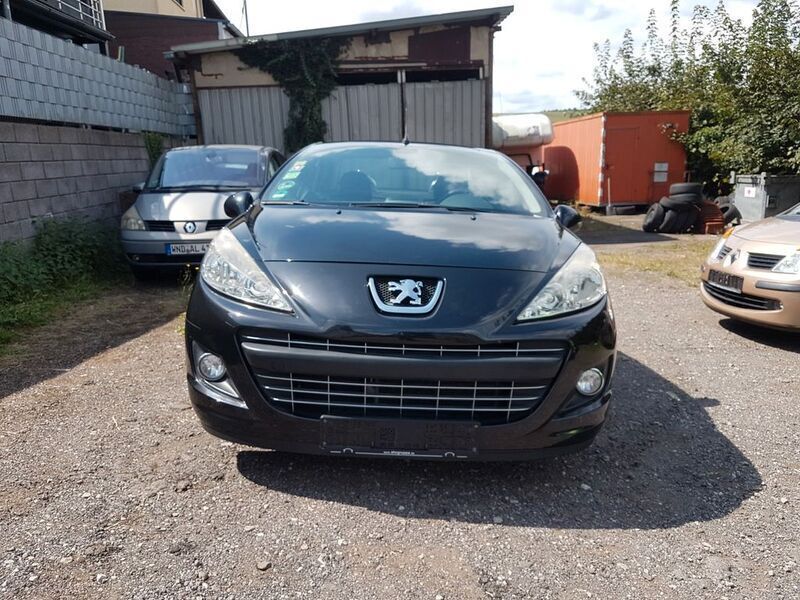 Schwarz Gebraucht 2010 Peugeot 207 CC Premium Cabrio | 3.750 € (Guter Preis) - Bild 1/4