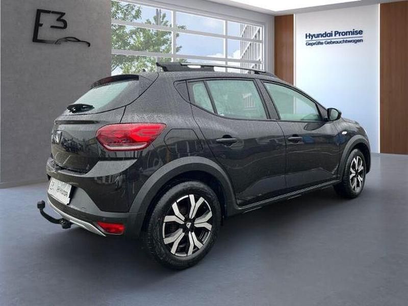 Gebraucht Dacia Sandero Comfort 91 PS (66 kW) 2022 Schwarz Limousine