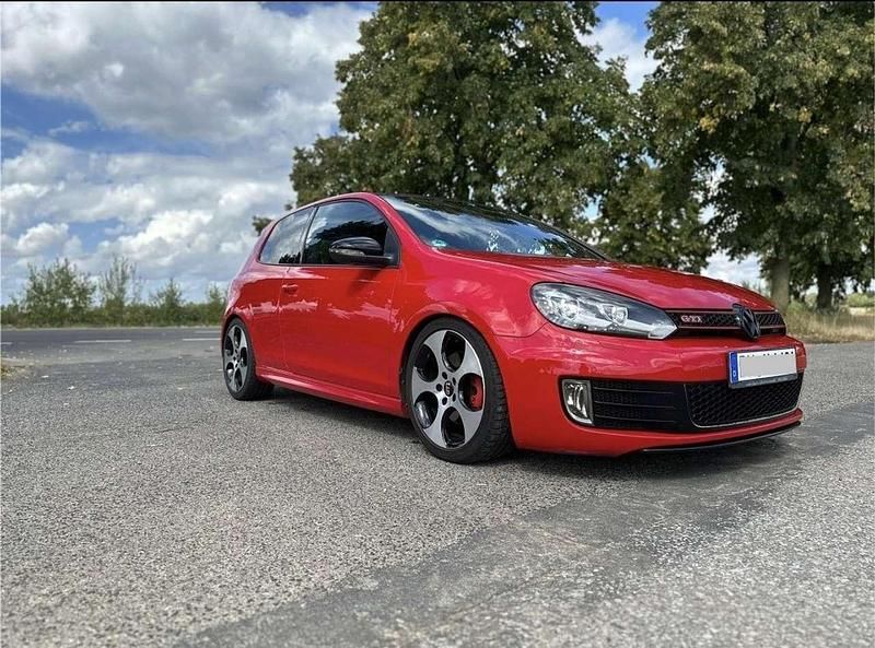 Gebraucht VW Golf VI GTI 211 PS (155 kW) 2011 Rot Kleinwagen