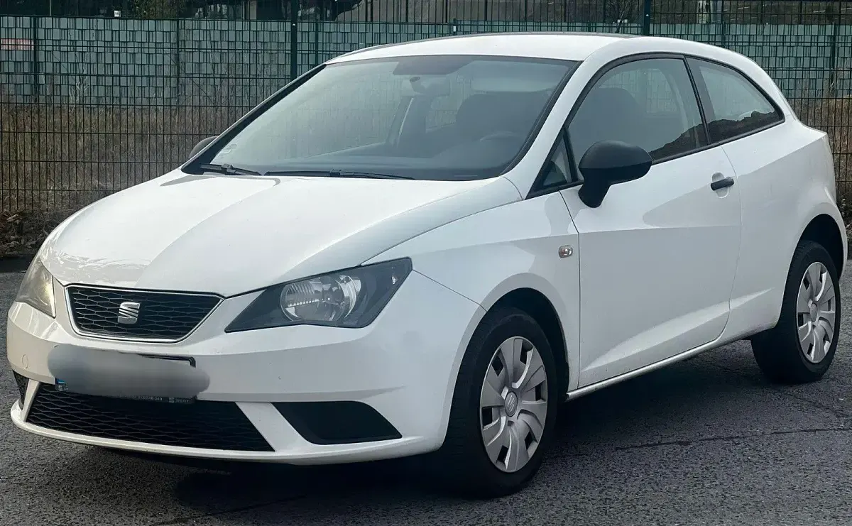 Gebraucht Seat Ibiza 69 PS (50 kW) 2013 Weiß Kleinwagen