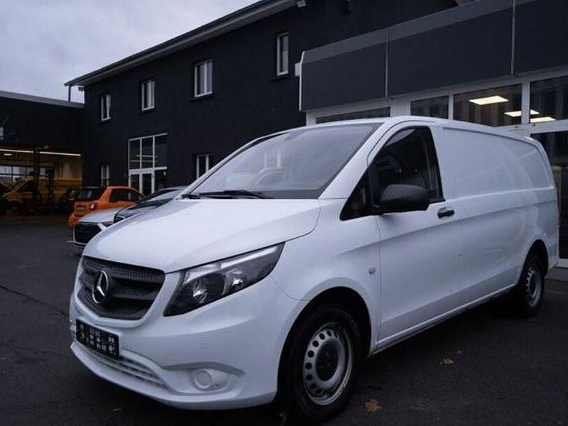 Gebraucht Mercedes Vito 136 PS (100 kW) 2019 Weiß Van