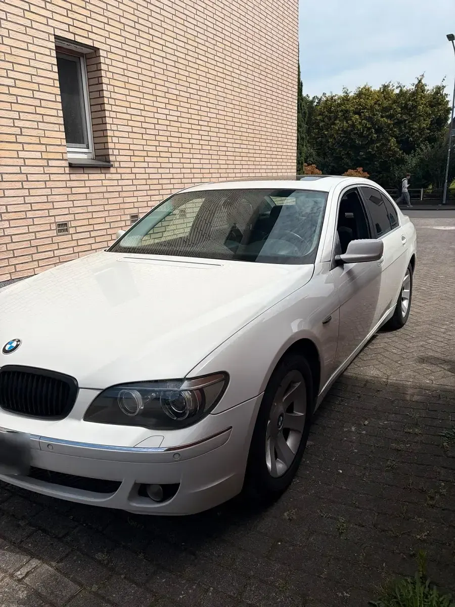 Gebraucht BMW 740 305 PS (224 kW) 2006 Limousine