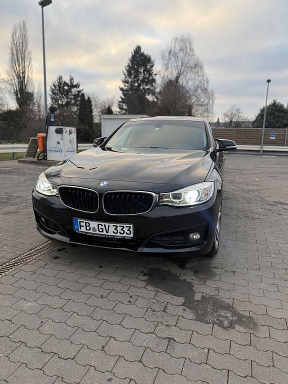 Gebraucht BMW 320 Gran Turismo Sport Line 184 PS (135 kW) 2013 Schwarz Limousine