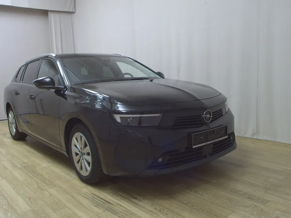 Usado Opel Astra Elegance 131 HP (96 kW) 2023 Preto Carrinha