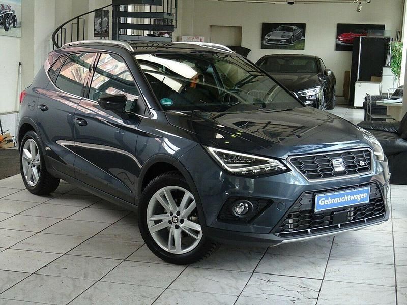 Grau Gebraucht 2020 Seat Arona FR SUV | 18.590 € (Fairer Preis) - Bild 1/4