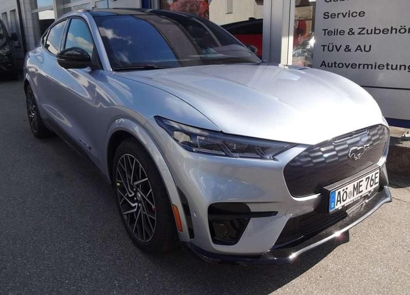 Gebraucht Ford Mustang Mach-E GT 358 kW (487 PS) 2022 Iced blue silver SUV