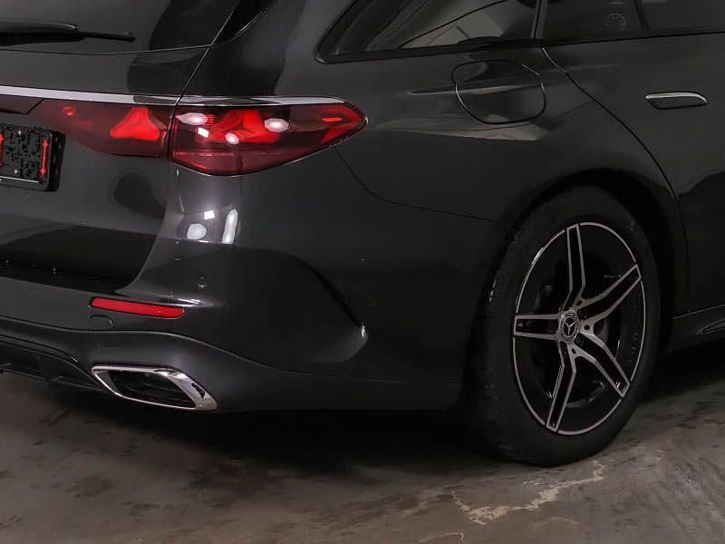 Gebraucht Mercedes E300 AMG 313 PS (230 kW) 2024 Grau Limousine