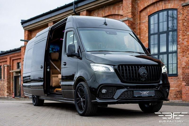 Neu Mercedes Sprinter 190 PS (139 kW) 2026 Schwarz Van