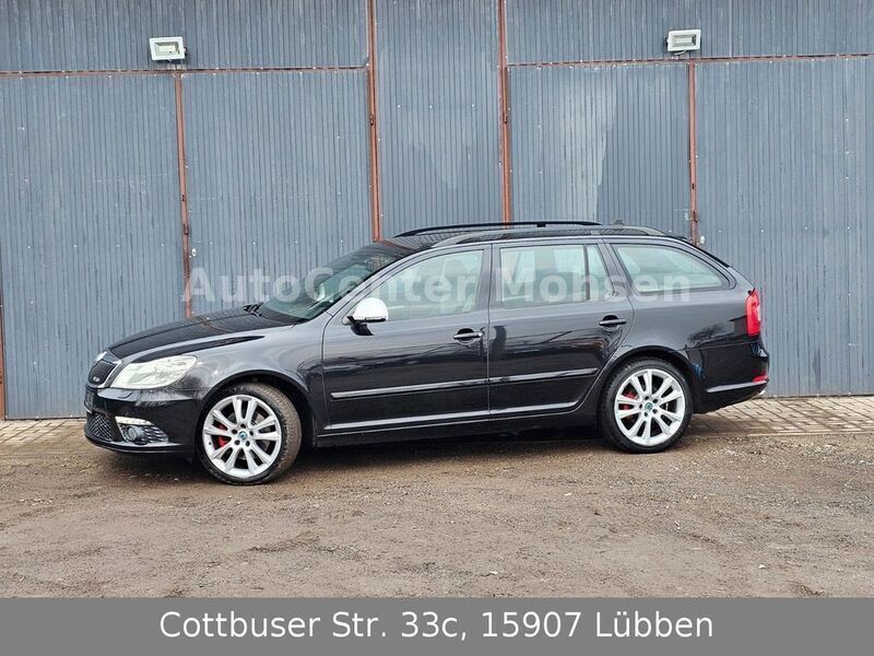 Schwarz Gebraucht 2011 Skoda Octavia RS Kombi | 5.499 € (Superpreis) - Bild 1/4