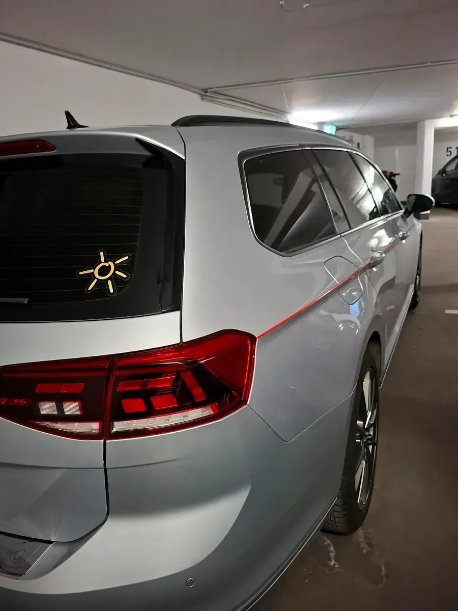 Gebraucht VW Passat 150 PS (110 kW) 2021 Silber Kombi
