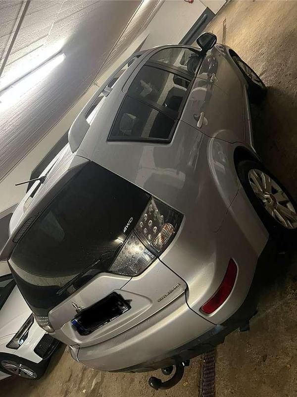 Gebraucht Mitsubishi Outlander Instyle 170 PS (125 kW) 2008 Grau SUV