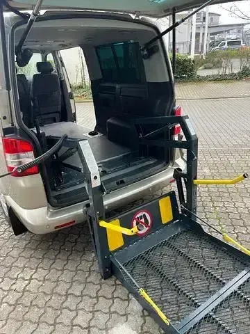Gebraucht VW Caravelle 174 PS (127 kW) 2007 Beige Van