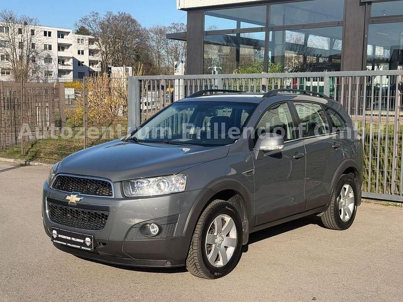Gebraucht Chevrolet Captiva LT 167 PS (122 kW) 2011 Grau SUV