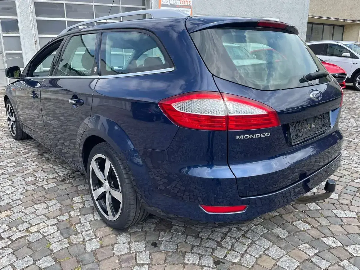 Gebraucht Ford Mondeo Ghia 140 PS (102 kW) 2007 Atlantikblau metallic Kombi