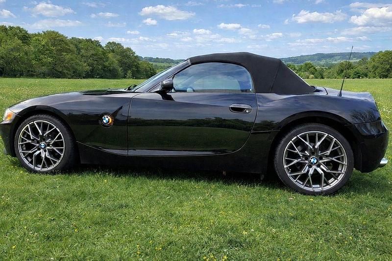 Gebraucht BMW Z4 Sport Line 192 PS (141 kW) 2003 Schwarz Cabrio