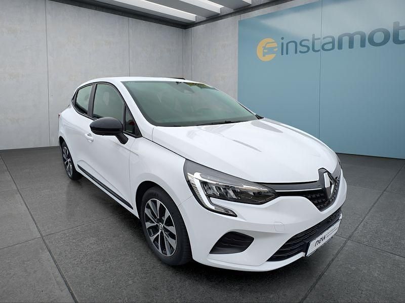 Gebraucht Renault Clio V Equilibre 90 PS (66 kW) 2023 Weiß Kleinwagen