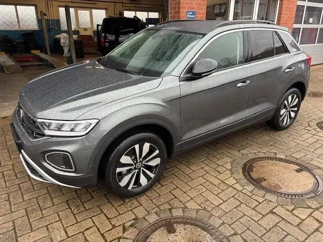 Neu VW T-Roc Goal 150 PS (110 kW) 2025 Indium grau metallic SUV