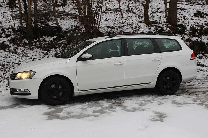 Gebraucht VW Passat Trendline 140 PS (102 kW) 2014 Weiß Kombi