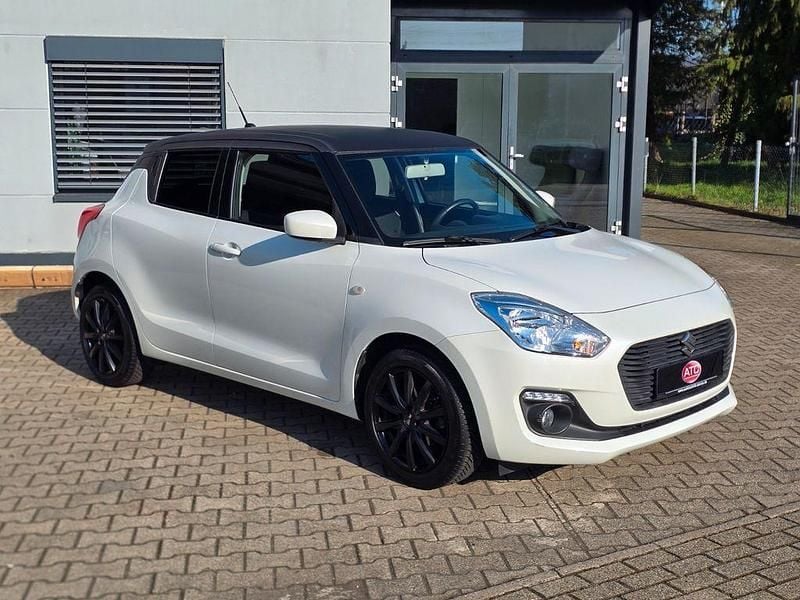 Gebraucht Suzuki Swift Comfort 90 PS (66 kW) 2017 Weiß Kleinwagen