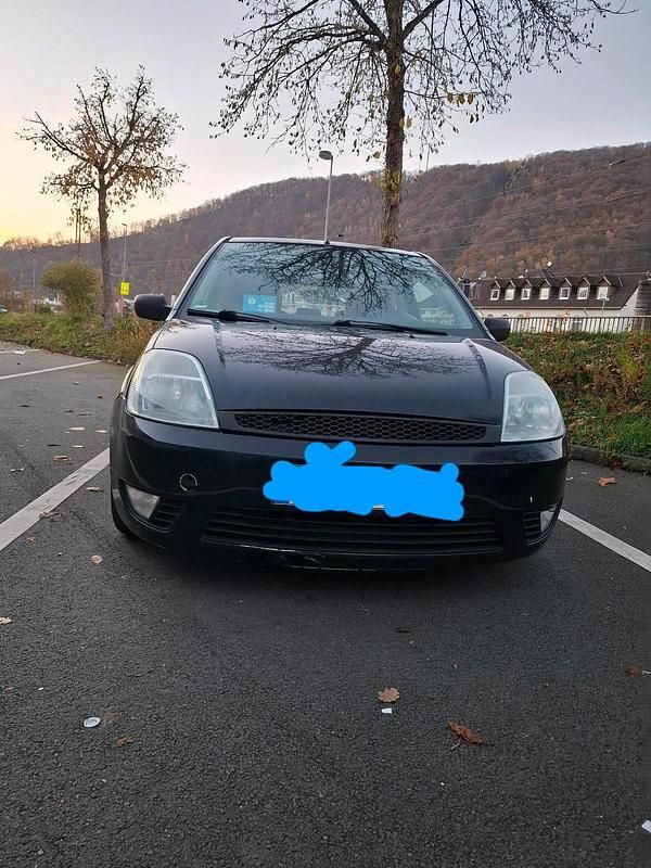 Schwarz Gebraucht 2003 Ford Fiesta Kleinwagen | 400 € - Bild 1/4