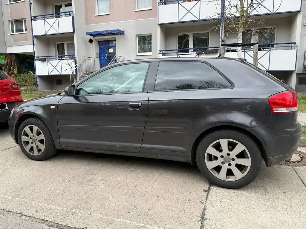 Używany Audi A3 Ambiente 150 KM (110 kW) 2003 Czarny Hatchback