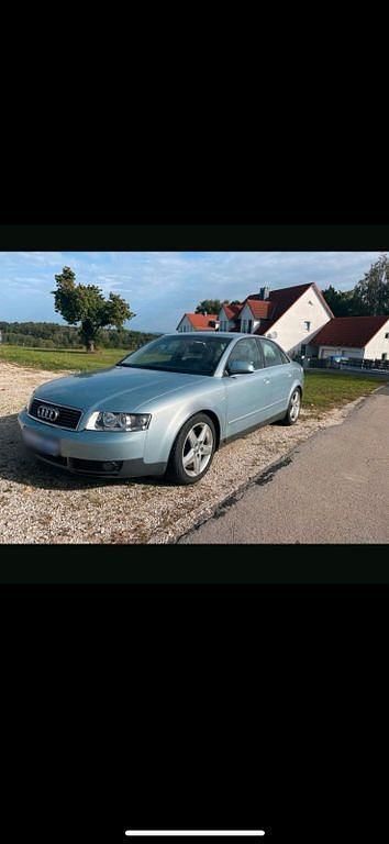 Blau Gebraucht 2001 Audi A4 Limousine | 2.300 € (Fairer Preis) - Bild 1/4