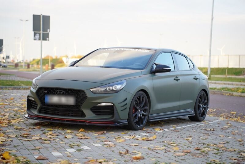 Grau Gebraucht 2019 Hyundai i30 Limousine | 19.750 € - Bild 1/4