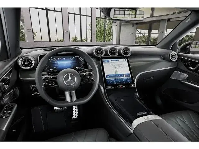 Gebraucht Mercedes GLC300e 313 PS (230 kW) 2024 SUV