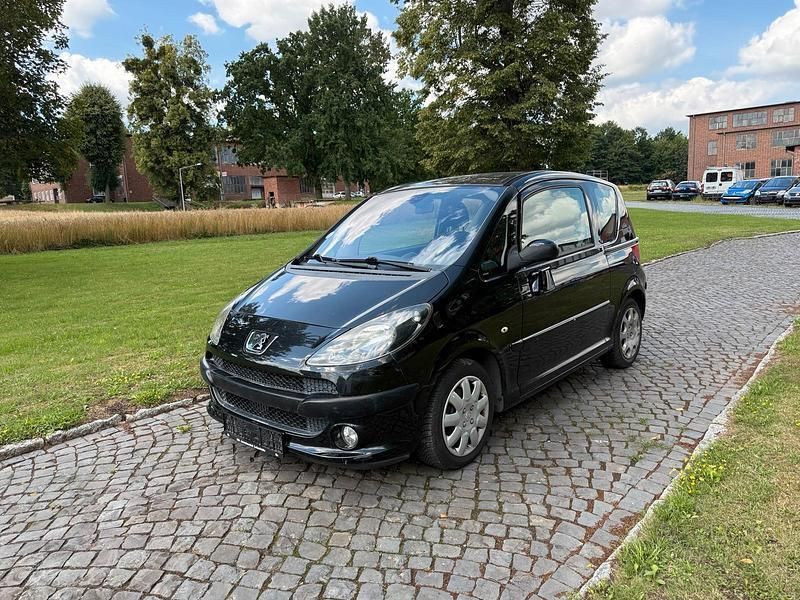 Schwarz Gebraucht 2006 Peugeot 1007 Kleinwagen | 3.250 € (Fairer Preis) - Bild 1/4