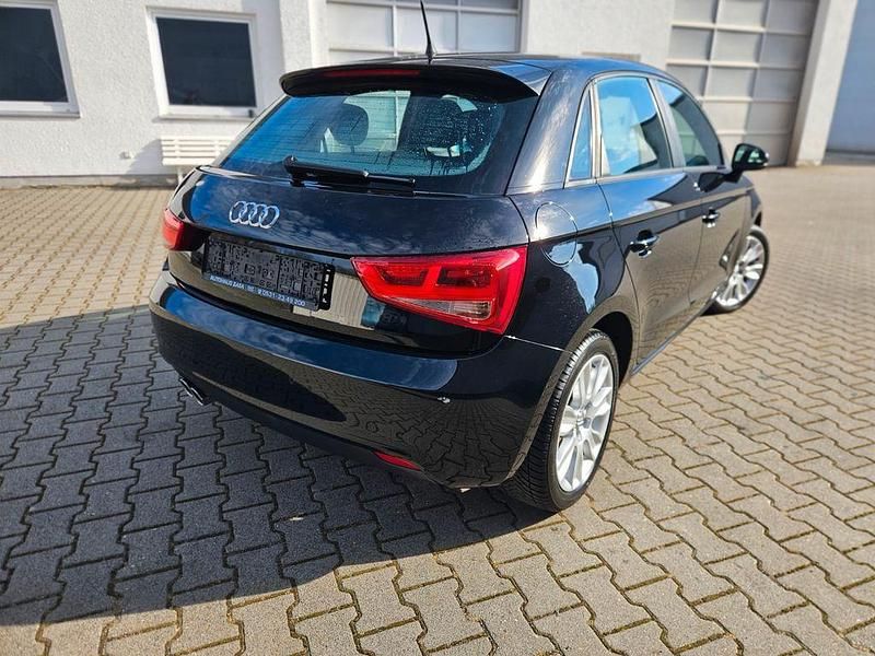 Gebraucht Audi A1 Ambiente 140 PS (102 kW) 2013 Schwarz Kleinwagen