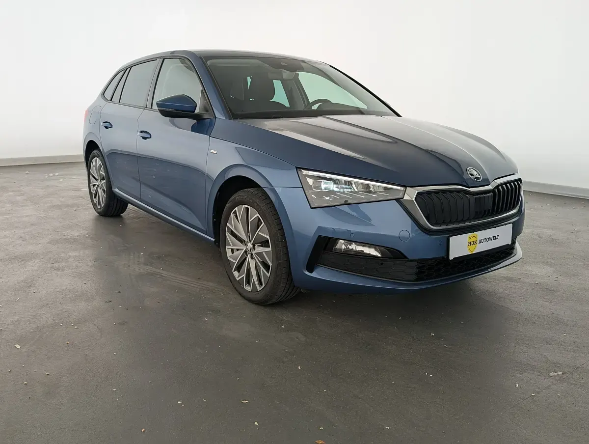 Gebraucht Skoda Scala Clever 150 PS (110 kW) 2021 Blau Kleinwagen