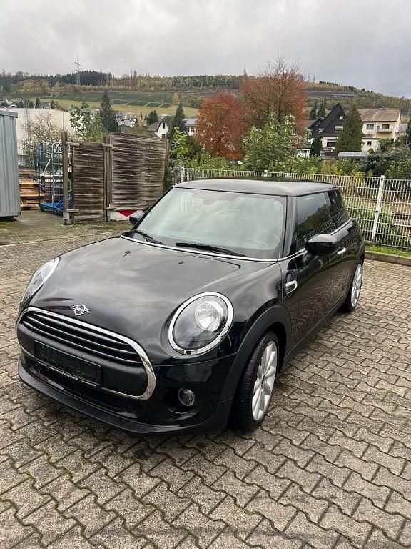 Schwarz Gebraucht 2020 Mini ONE Kleinwagen | 13.995 € (Guter Preis) - Bild 1/4