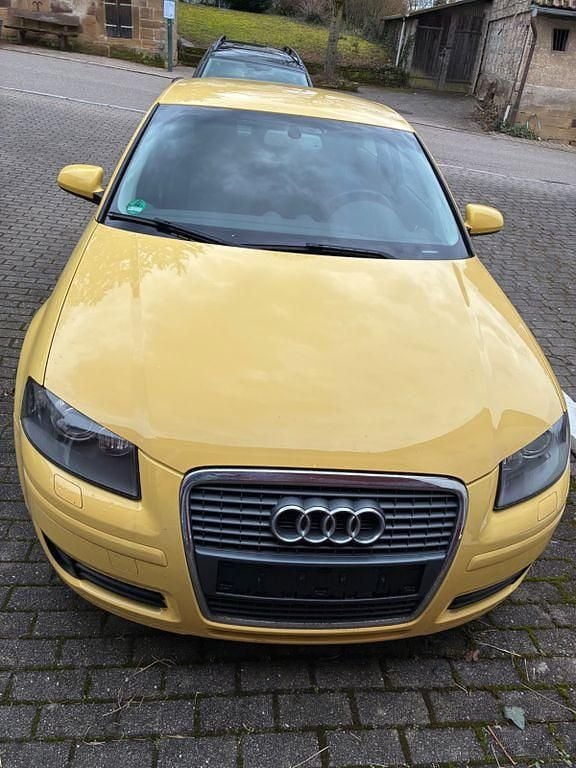 Gebraucht Audi A3 Ambiente 140 PS (102 kW) 2006 Gelb Kleinwagen