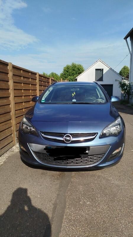 Blau Gebraucht 2013 Opel Astra Kombi | 3.000 € (Superpreis) - Bild 1/2